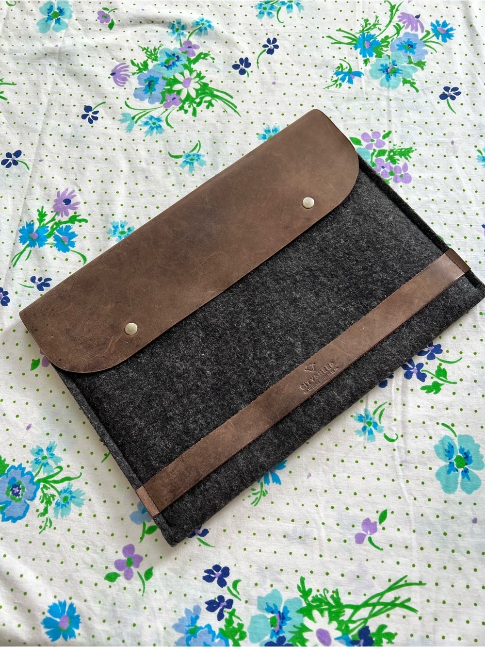 City Sheep 100% Wool Felt & Leather Laptop Sleeve